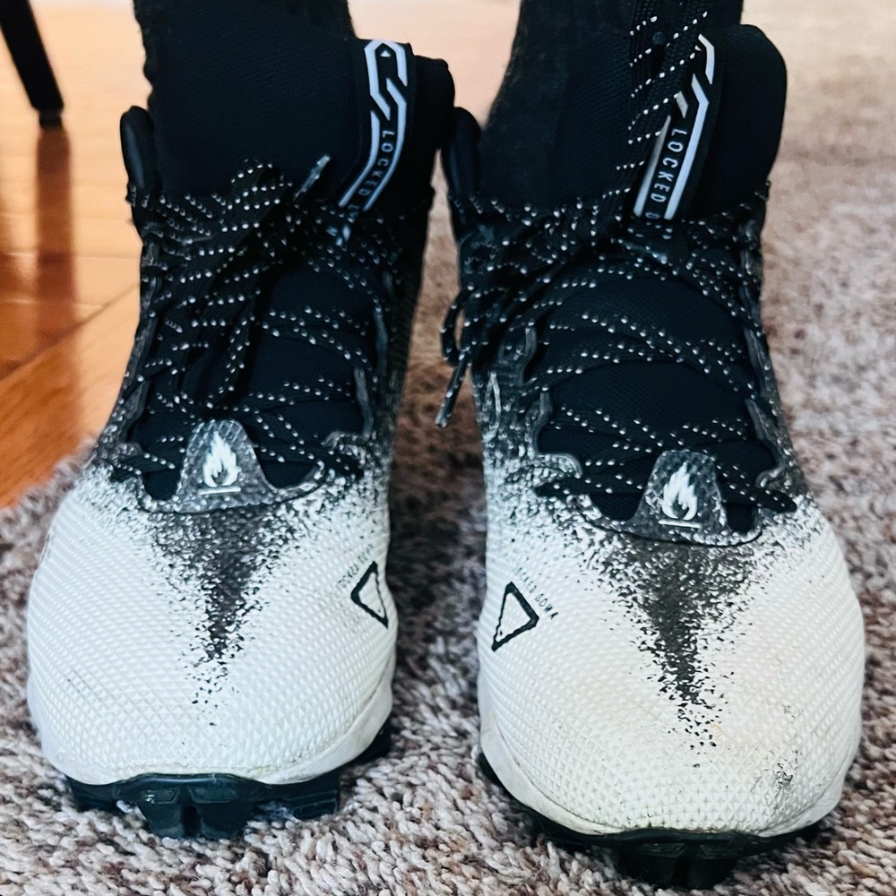 Under Armour Black and White Athletic Shoes